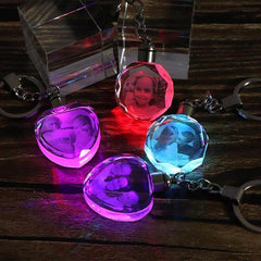 LoveKeychain© - Llavero de Cristal Personalizado con tu foto y Luz LED Multicolor Premium