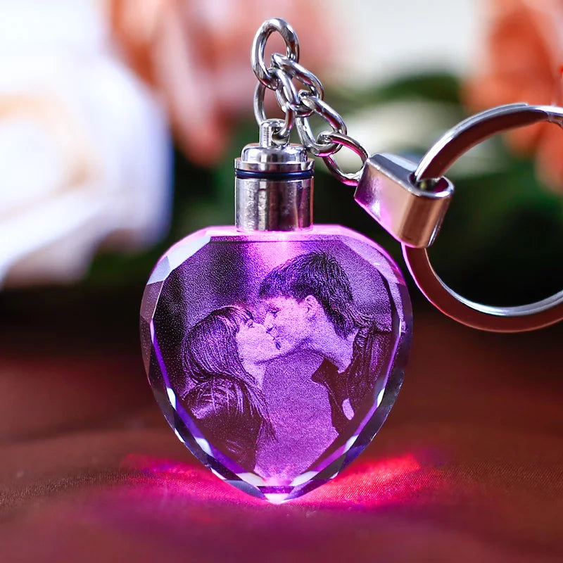 LoveKeychain© - Llavero de Cristal Personalizado con tu foto y Luz LED Multicolor Premium