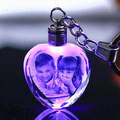 LoveKeychain© - Llavero de Cristal Personalizado con tu foto y Luz LED Multicolor Premium